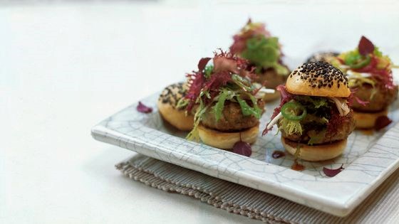 Teriyaki-glazed tuna burger with shiso-seaweed salad