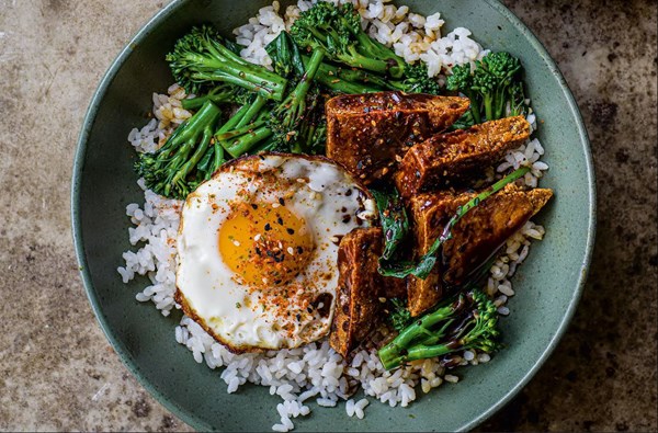 Teriyaki tofu with crispy eggs & tenderstem