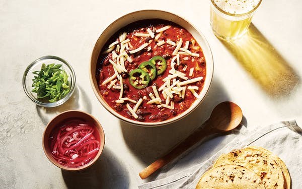 Texas-style bowl o' red beans (Chile con frijoles)