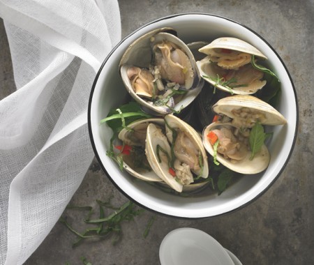 Thai basil clams (Nghêu húng qu)