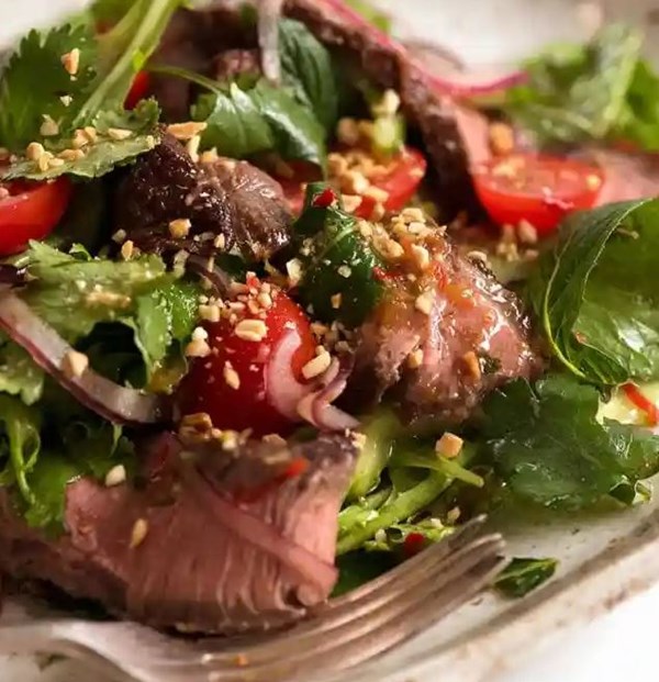 Thai beef salad