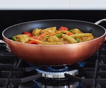 Thai chicken and vegetable curry