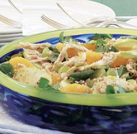 Thai chicken-apple salad with sweet & sour dressing