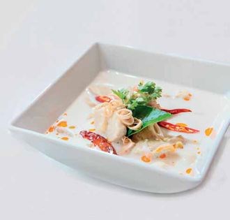 Thai chicken coconut soup (Tom kha gai)