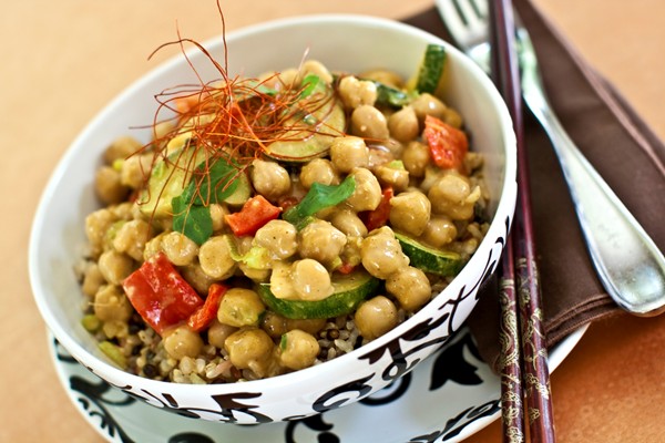 Thai chickpea almond curry
