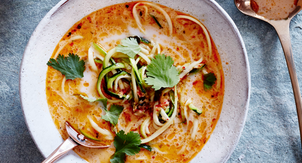 Thai coconut courgetti soup