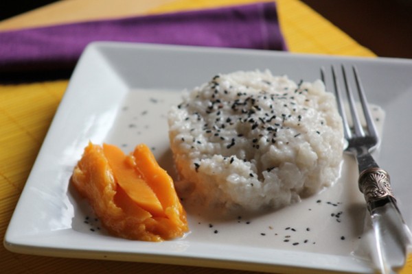 Thai coconut sticky rice with mango