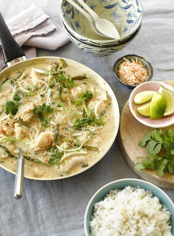 Thai fish and green bean curry