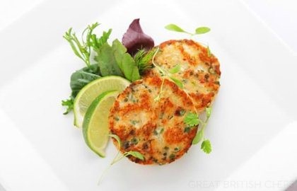 Thai fish cakes with sweet chilli dip
