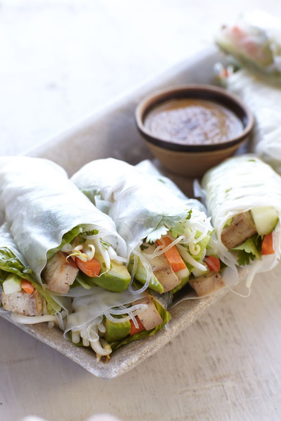Thai fresh spring rolls with peanut dipping sauce