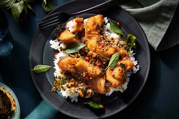 Thai fried fish with spicy chile sauce (Pla phadcha)