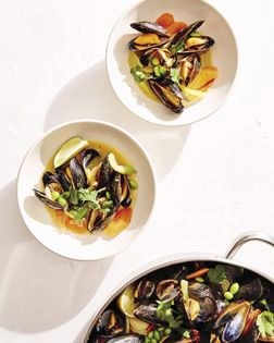 Thai green curry mussels
