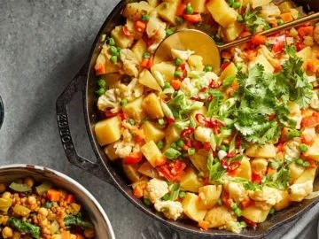 Thai green curry potato and pea hash