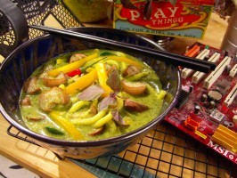 Thai green curry with eggplant and udon