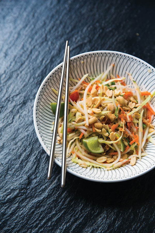 Thai green papaya salad
