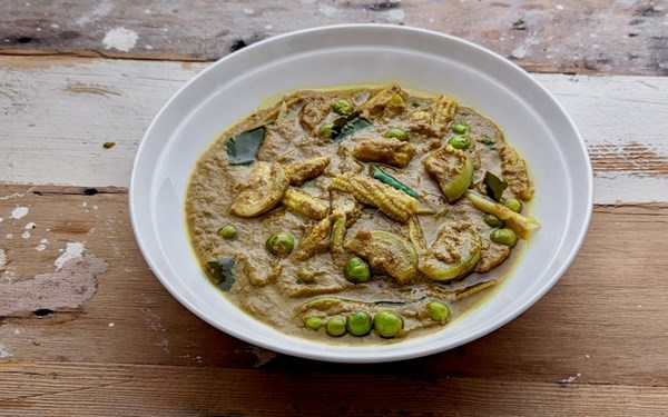 Thai green vegetable curry