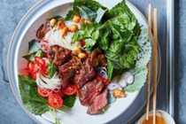 Thai-inspired kangaroo and saltbush salad
