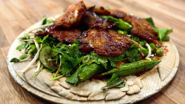 Thai lamb salad with spicy dressing