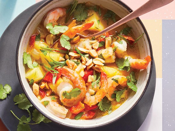 Thai pineapple shrimp curry