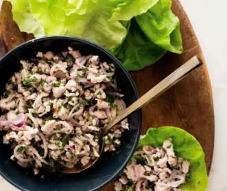 Thai pork lettuce wraps