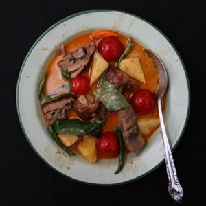 Thai red curry with roasted duck