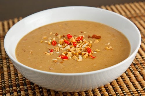 Thai spicy peanut sauce