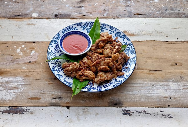Thai-style fried chicken with shallots & cumin (Hat Yai chicken)