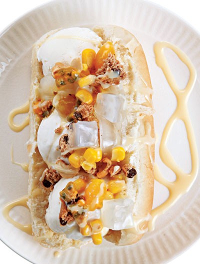 Thai-style ice cream sandwich (Pok pok)
