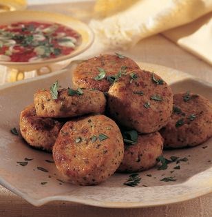 Thai tempeh cakes with sweet chilli dipping sauce