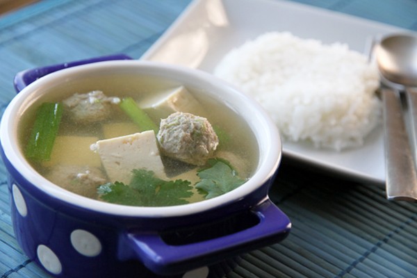 Thai tofu-pork soup