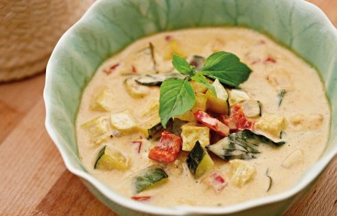 Thai tofu with summer squash red bell pepper and lime