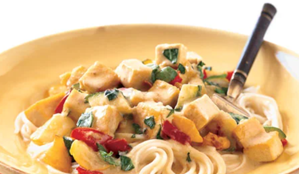 Thai tofu with zucchini, red bell pepper, and lime