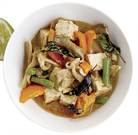 Thai yellow curry with vegetables and tofu