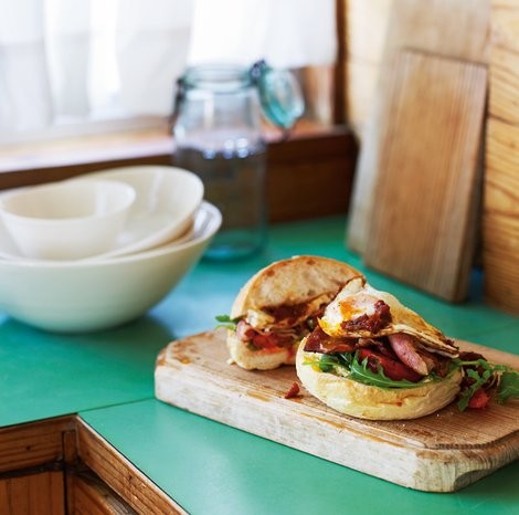 The best bacon and egg roll
