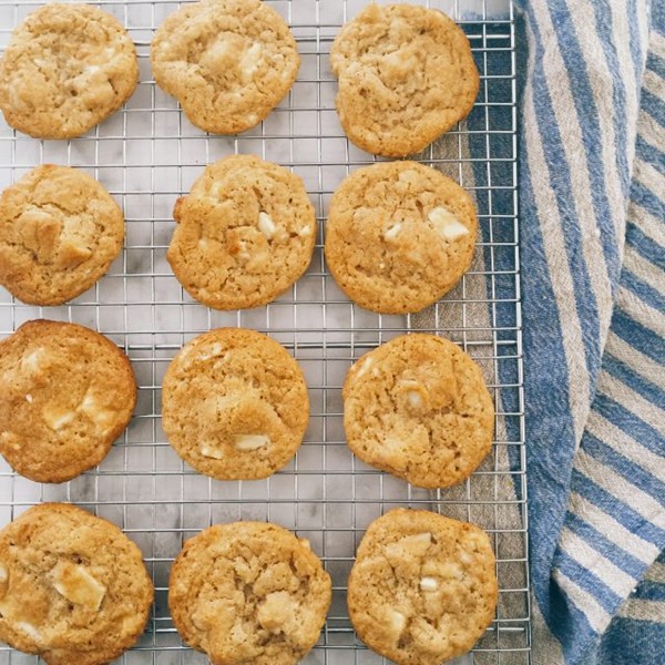 The best brown butter white chocolate macadamia cookies
