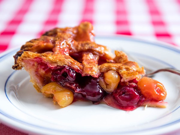 The best cherry pie (with fresh or frozen fruit)