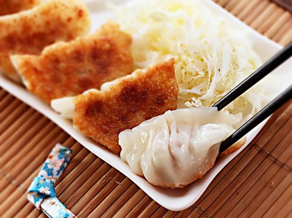 The best Japanese pork and cabbage dumplings (Gyoza)