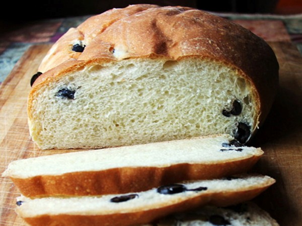 The Bread Bible's olive bread (Knead the Book)