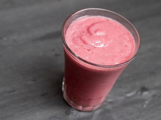 The Californian smoothie (Avocado-berry smoothie)
