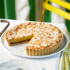 The champion Bakewell tart