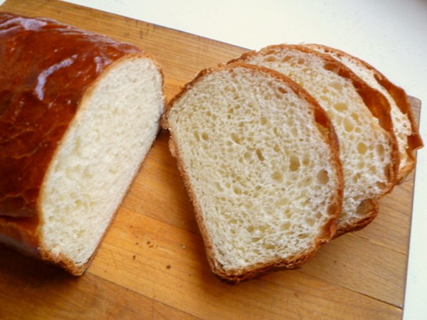 The Fundamental Techniques of Classic Bread Baking's pain brioche (Cook the Book)