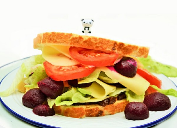 The Leerdammer BLT