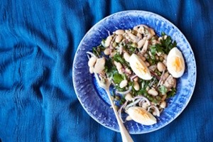 The light lunch: cannellini bean, tuna, red onion and parsley salad