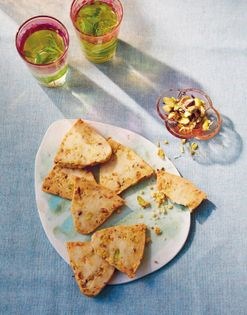 The lightest pistachio biscuits