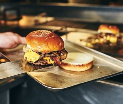 The perfect burger party and the art of closhing