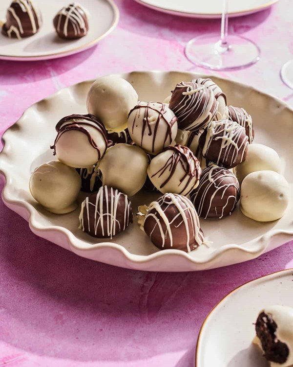 The perfect peppermint Oreo truffles