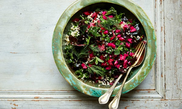 The raw winter salad: Wholewheat bulgur, kale, honey and turnip salad
