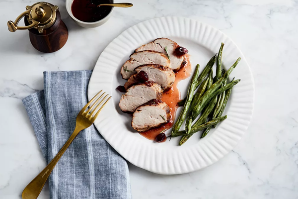 The Recipe Critic's roasted cranberry-orange pork loin with green beans