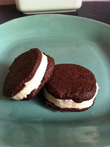 The sandwich cookie