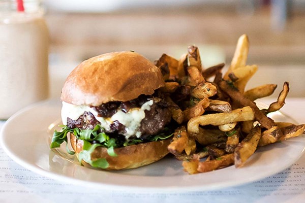 The skillet cheeseburger